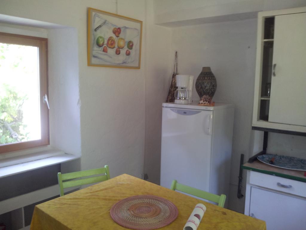 La Pyrene Maison De Vacances Ore  Ruang foto